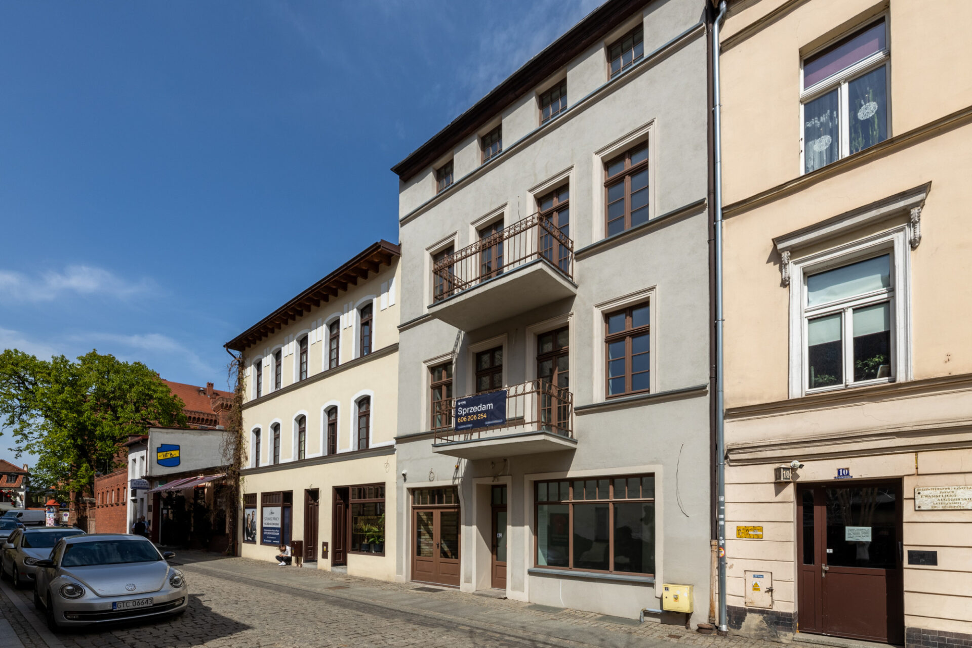 Kamienica po remoncie z ogrodem Apartamenty