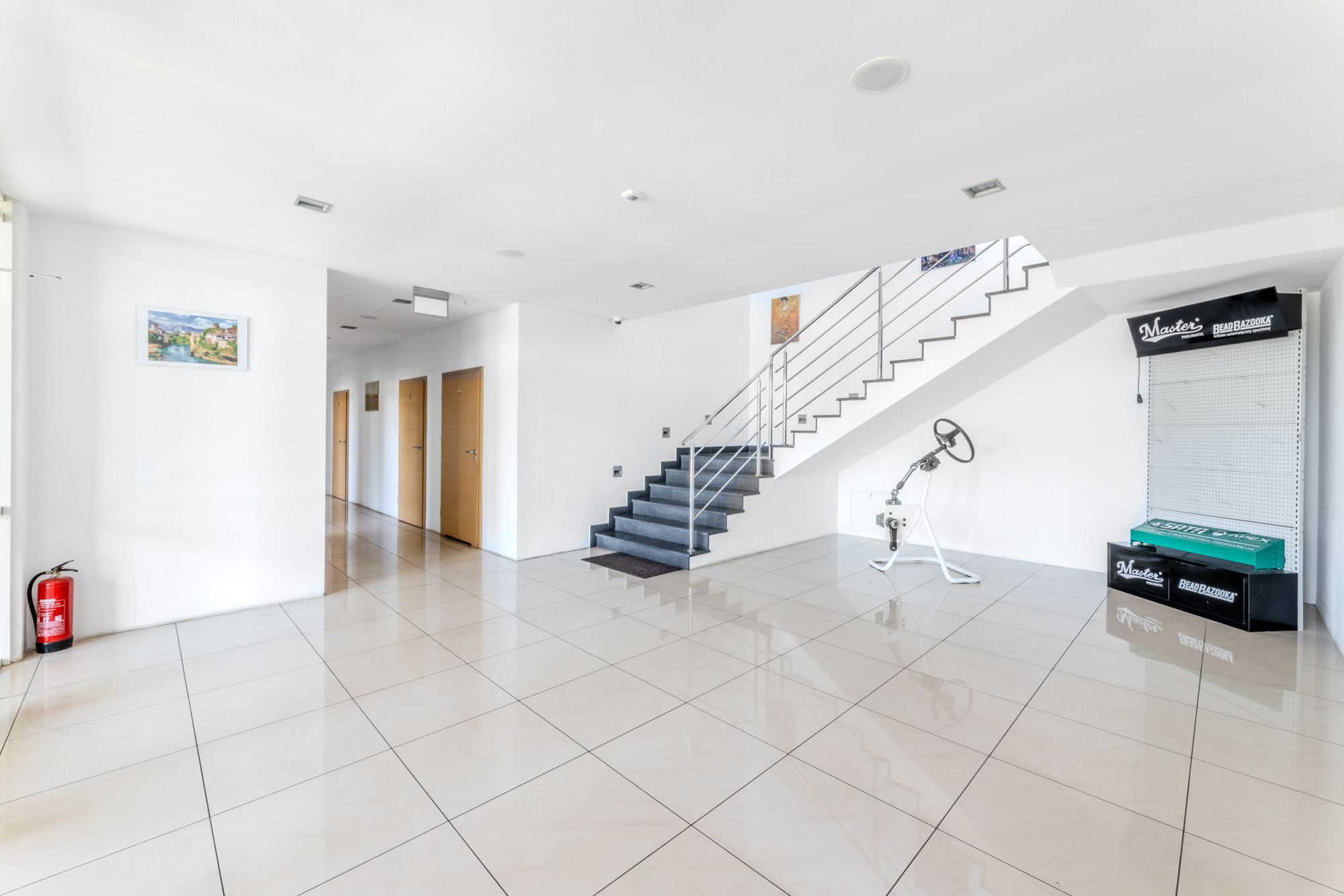 Dom 1